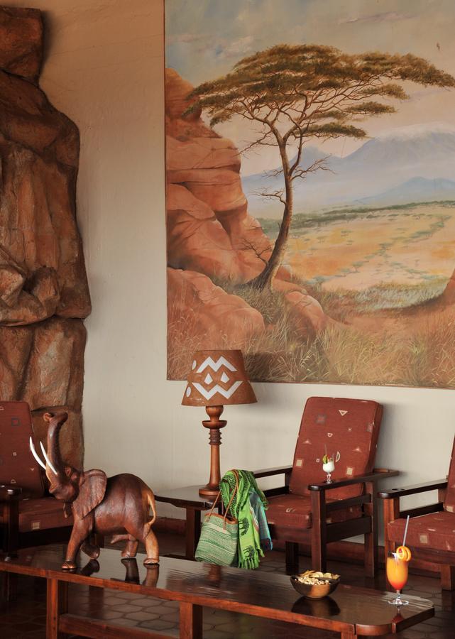 Kilaguni Serena Safari Lodge Tsavo Екстер'єр фото