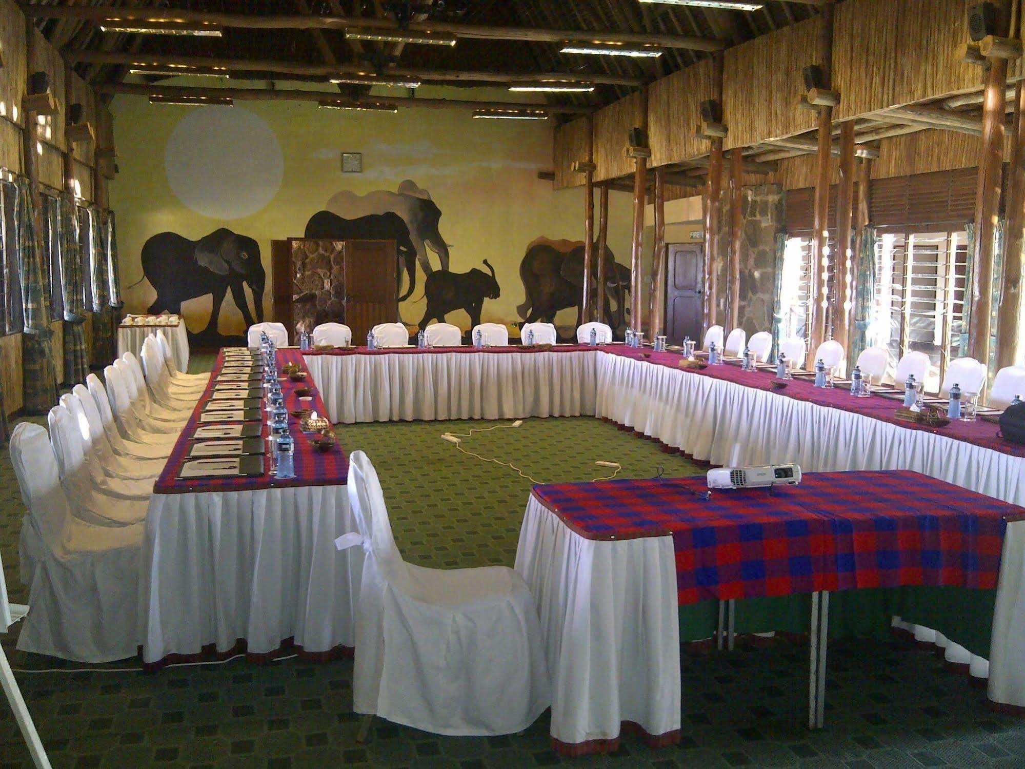 Kilaguni Serena Safari Lodge Tsavo Екстер'єр фото